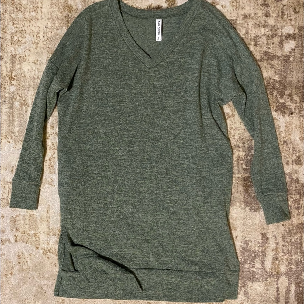 Tunic Sweater SUPER SOFT Zenana Outfitters slits on sides & POCKETS Small VGUC